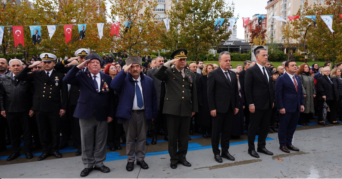 BEYLİKDÜZÜ ATA’SINI ÖZLEMLE ANDI         